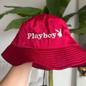 Playboy bucket hat *valentines collection